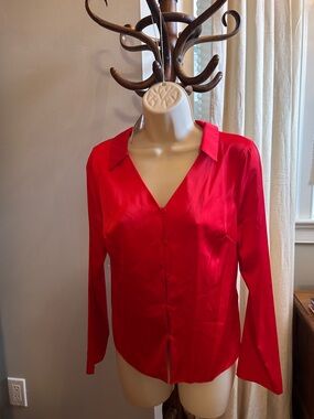 Primark Red Satin Button-Front V-Neck Blouse